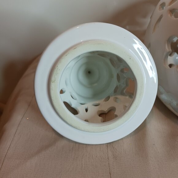 White Open Work Temple Jar - Picture 6 of 10